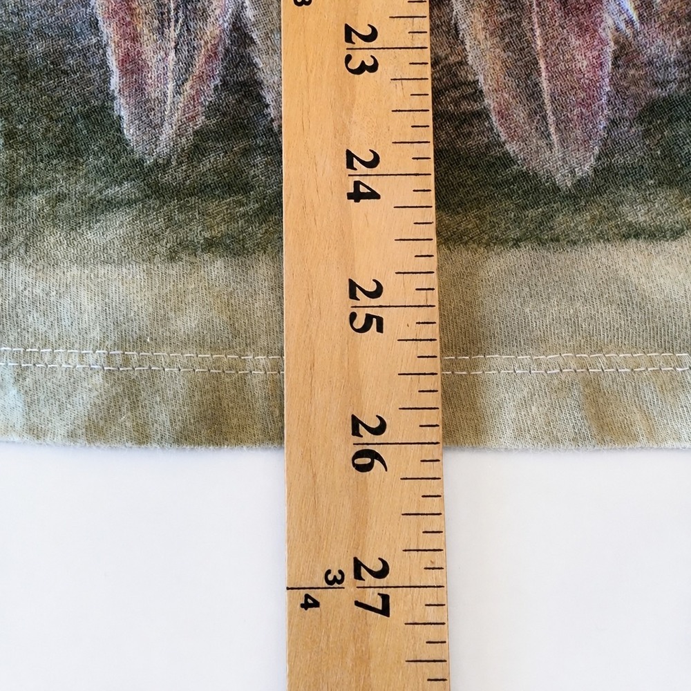 The Mountain Wolf American Flag Dreamcatcher T Shirt Womens XL 2012 Graphic Tee - Picture 8 of 8